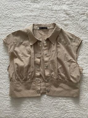 Zara, Beige Cropped Utility Shirt with Snap Buttons, M